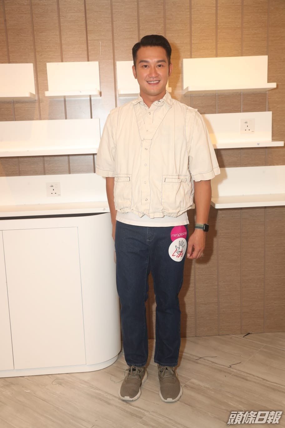 吳浩康表示鼓勵太太多拍一些小朋友的片段。